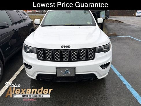 Used 2018 Jeep Grand Cherokee Altitude image 1