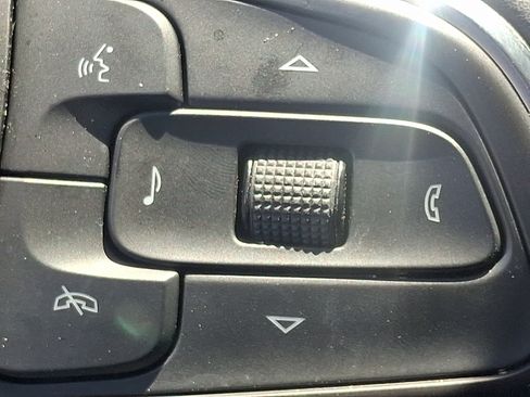 Used 2025 Buick Encore GX Preferred AWD/4WD image 21