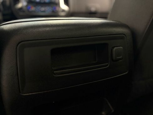 Used 2017 Chevrolet Silverado 1500 LT image 40