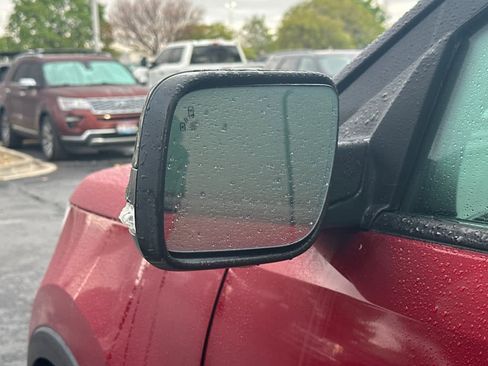 Used 2018 Ford Explorer Sport image 8