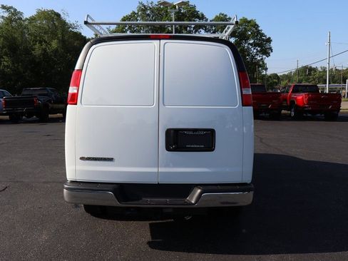 New 2025 Chevrolet Express 2500 w/ Driver Convenience Package RWD image 31