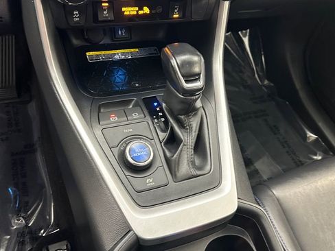 Used 2019 Toyota RAV4 XSE image 13