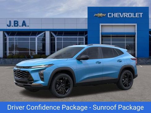 New 2026 Chevrolet Trax ACTIV w/ Sunroof Package image 2