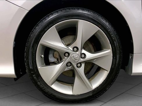 Used 2012 Toyota Camry SE image 11