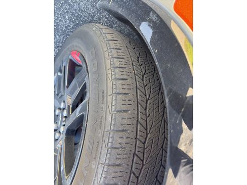 Used 2023 Chevrolet Traverse Premier w/ Redline Edition image 6