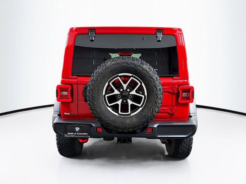 Used 2024 Jeep Wrangler Unlimited Rubicon w/ Safety Group AWD/4WD image 6