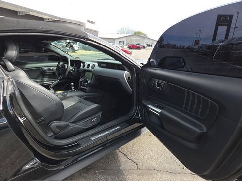 Used 2016 Ford Mustang GT Premium image 12