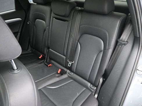 Used 2017 Audi Q5 2.0T Premium Plus w/ Technology Package image 9