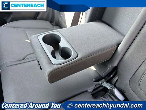 Used 2023 Hyundai Tucson SE image 10