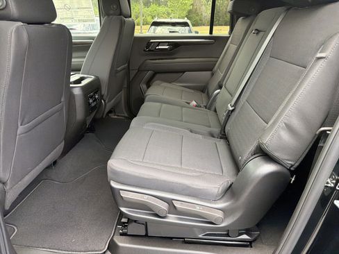 New 2026 Chevrolet Suburban LS RWD image 21