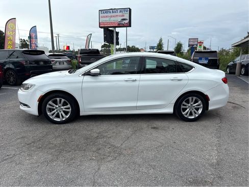 Used 2015 Chrysler 200 Limited w/ Convenience Group FWD image 8