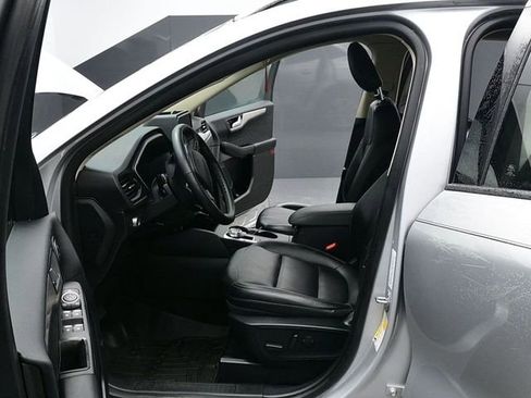 Used 2020 Ford Escape SEL image 12