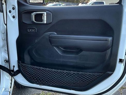 Used 2021 Jeep Wrangler Unlimited Sport image 25