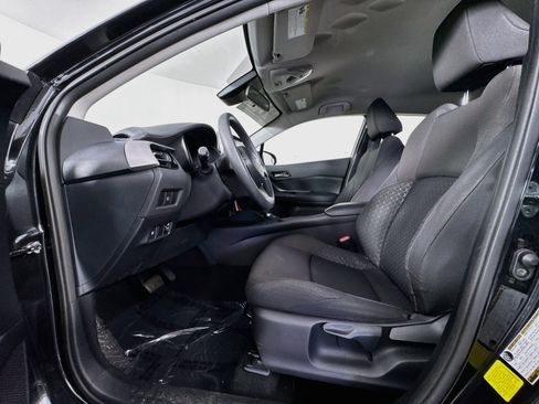 Certified 2021 Toyota C-HR LE FWD image 19