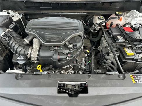Used 2023 Cadillac XT6 Sport w/ LPO, Floor Liner Package AWD/4WD image 10