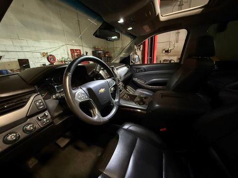 Used 2018 Chevrolet Tahoe LT AWD/4WD image 10