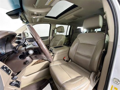 Used 2018 GMC Yukon XL SLT w/ Open Road Package image 19