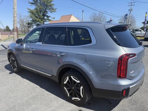 Used 2025 Kia Telluride S image 5