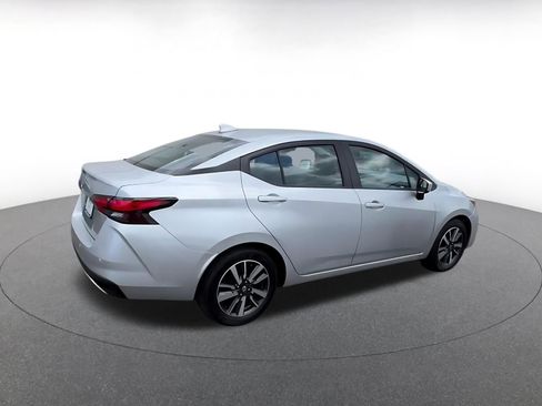 Used 2025 Nissan Versa SV FWD image 15