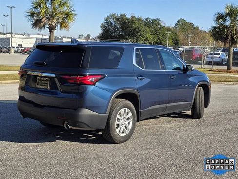 Used 2023 Chevrolet Traverse LS w/ Safety Package image 5