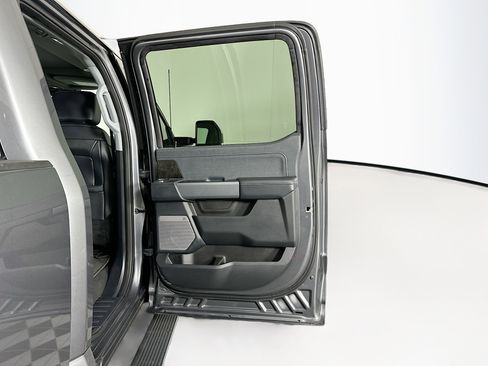 Used 2024 Ford F250 Lariat w/ Lariat Ultimate Package image 32