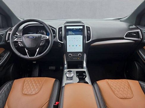 Certified 2024 Ford Edge Titanium w/ Titanium Elite Package AWD/4WD image 9