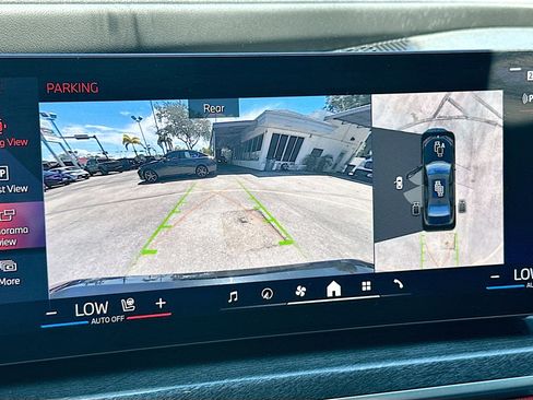 Used 2024 BMW 750e xDrive image 14