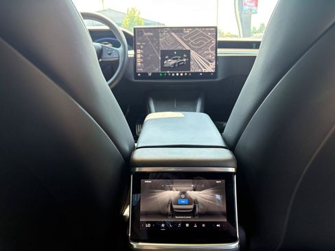Used 2022 Tesla Model S Plaid AWD/4WD image 15