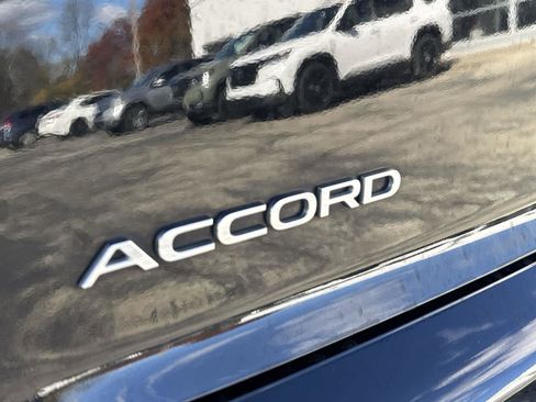 Used 2023 Honda Accord EX-L image 9