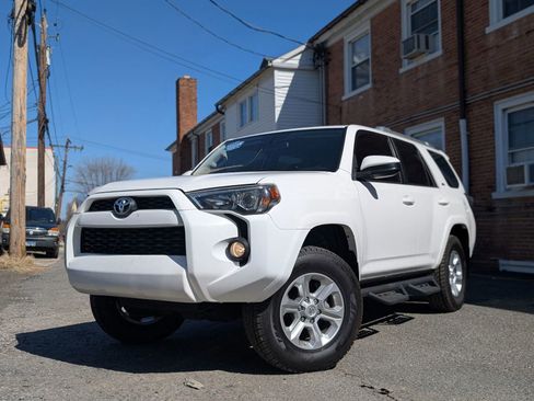 Used 2017 Toyota 4Runner SR5 image 23