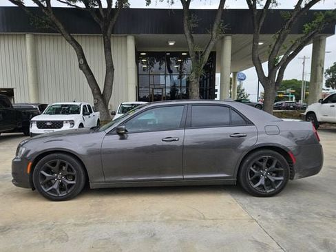Used 2021 Chrysler 300 S RWD image 1