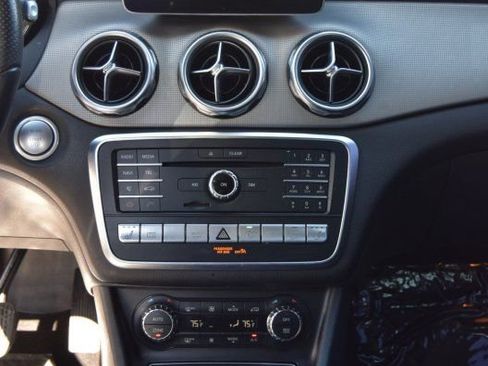 Used 2019 Mercedes-Benz GLA 250 4MATIC image 28