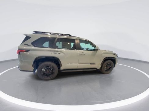 New 2026 Toyota Sequoia Platinum AWD/4WD image 9