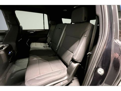 New 2026 Chevrolet Suburban LS image 11