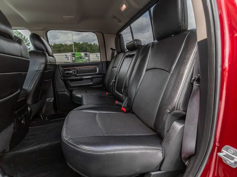 Used 2016 RAM 3500 Laramie w/ Convenience Group image 25