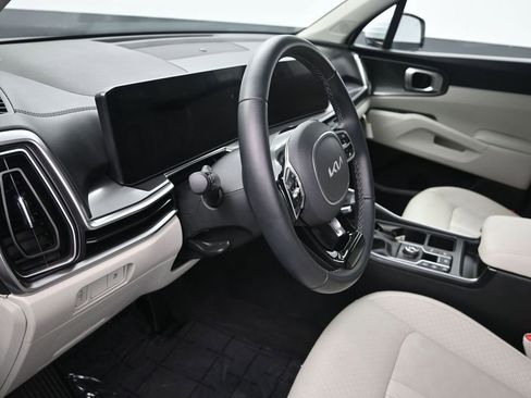 New 2025 Kia Sorento S w/ Panoramic Sunroof Package FWD image 5