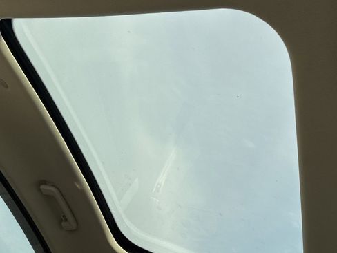 Used 2016 Ford C-MAX SEL w/ Equipment Group 302A image 24