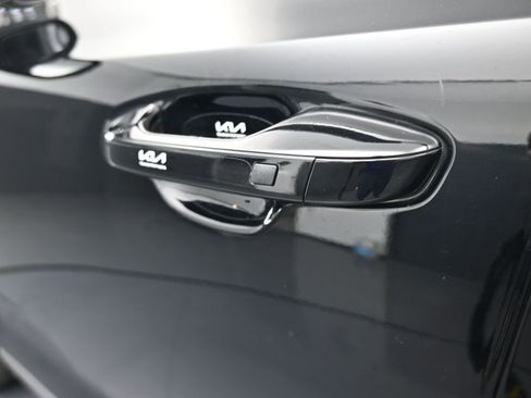 Used 2024 Kia Telluride EX image 36