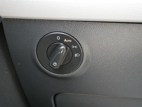 Used 2024 Volkswagen Taos S image 22