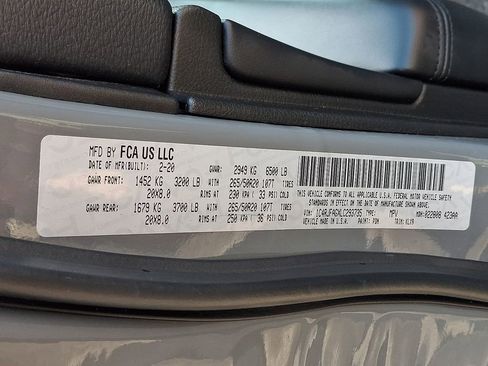 Used 2020 Jeep Grand Cherokee Altitude image 30