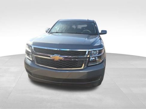 Used 2018 Chevrolet Suburban LT image 22