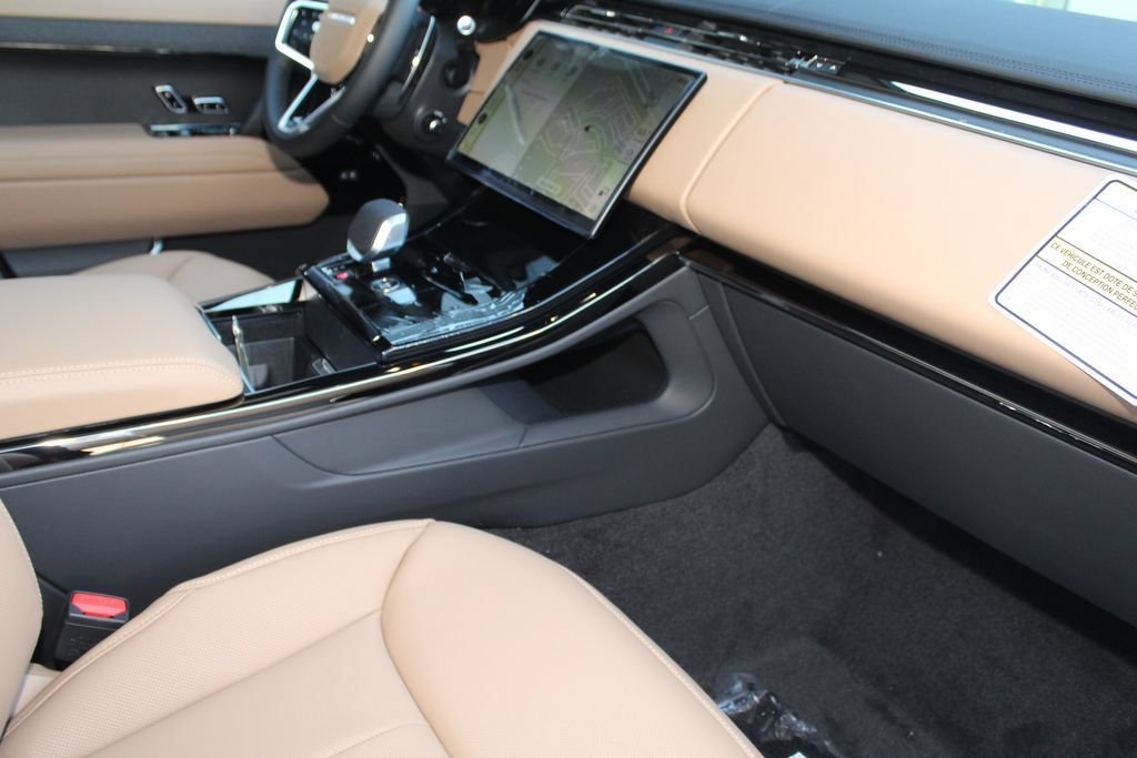 New 2026 Land Rover Range Rover Sport SE AWD/4WD image 34