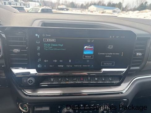 Used 2025 Chevrolet Silverado 2500 ZR2 w/ Technology Package image 25