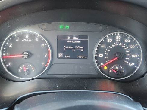 Certified 2021 Kia Seltos LX image 15