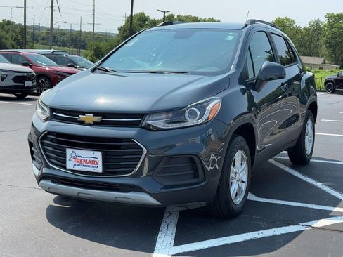 Used 2022 Chevrolet Trax LT w/ Driver Confidence Package AWD/4WD image 8