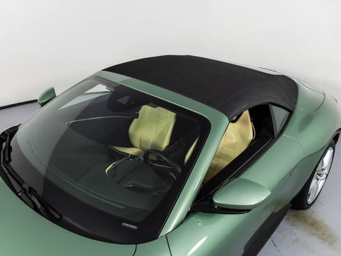 Certified 2024 Ferrari Roma Spider RWD image 32