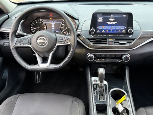 Certified 2024 Nissan Altima 2.5 SV image 13