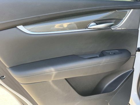Used 2021 Cadillac XT5 Sportv w/ LPO, Floor Liner Package AWD/4WD image 19