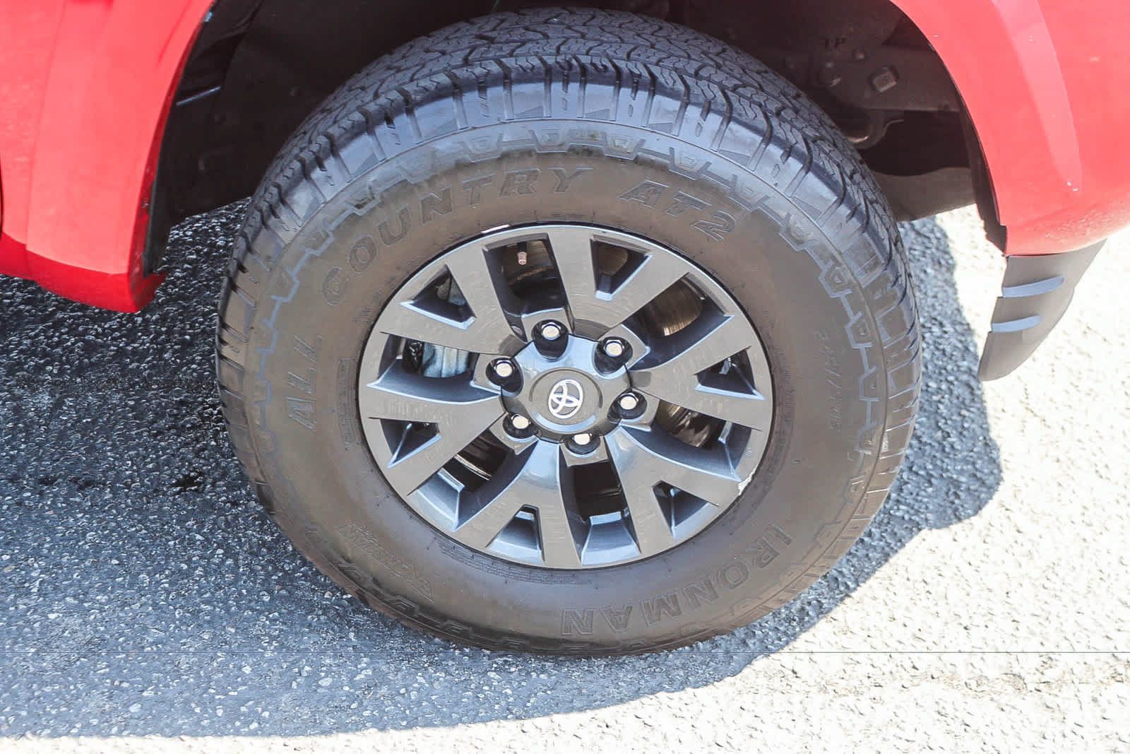 Used 2021 Toyota Tacoma SR5 RWD image 12