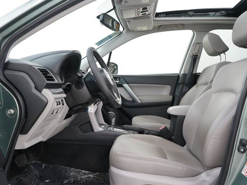 Used 2016 Subaru Forester 2.5i Limited AWD/4WD image 19